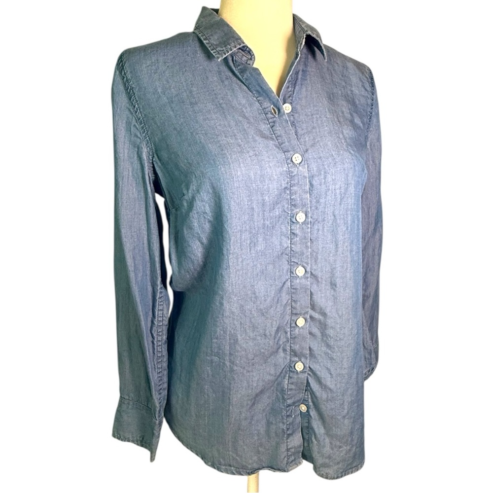 Crown & Ivy Chambray Button-Up Shirt